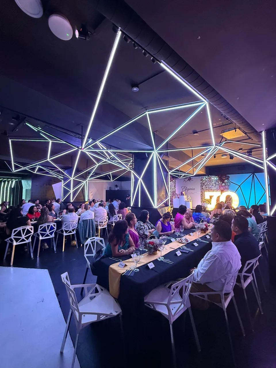 Cena de gala y evento especial en Showroom Fashion Bar