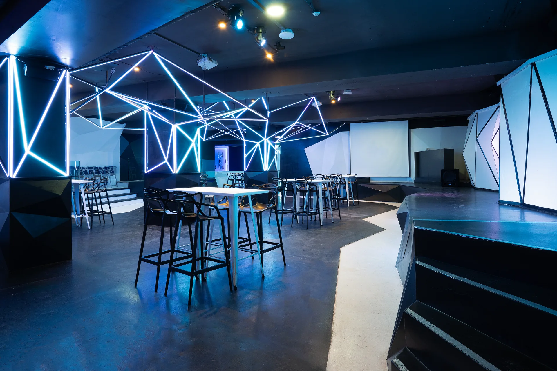 Showroom Fashion Bar fundado en 2016 — espacio versátil de 580 m² para eventos privados y corporativos en Sant Gervasi, Barcelona